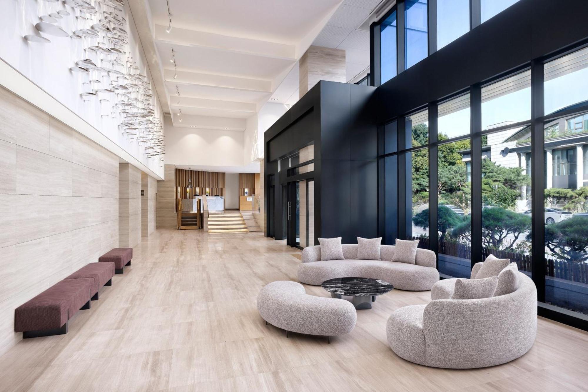 Four Points By Sheraton Suwon Exterior foto